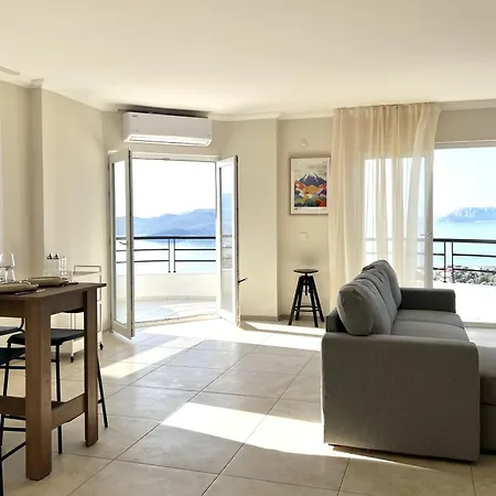 Apartman Lacivert